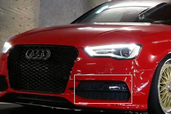 Upgrade Nebelscheinwerfer Gitter für Audi A3 8V S-Line Hochglanz schwarz in Wabengitter Design 12-16